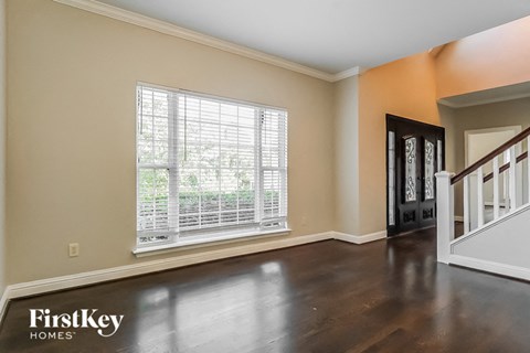 4957 Keith Drive 5 Beds Apartment for Rent