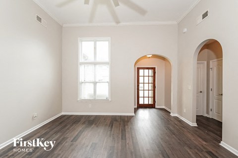 995 Valley Circle 3 Beds Apartment for Rent