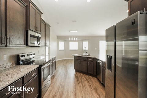 444 LANHAM DRIVE 3 Beds Apartment for Rent