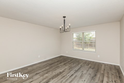 6212 Skysail Rd 4 Beds Apartment for Rent
