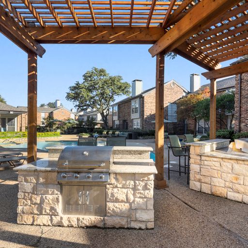 Pool, Pool Deck, Grill