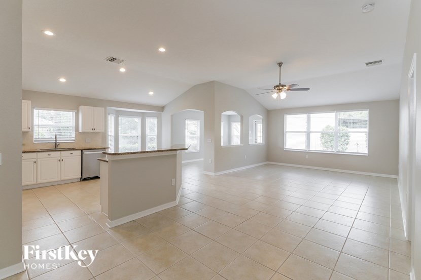 18356 CYPRESS BAY PARKWAY 3 Beds House for Rent - Photo Gallery 3