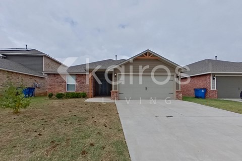 301 St James Pl 3 Beds Apartment for Rent
