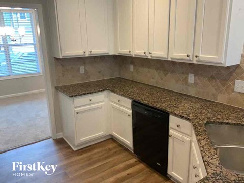 5952 Park Bend Avenue 4 Beds Apartment for Rent