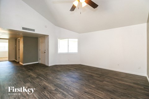 9991 E Victoria Lane 3 Beds Apartment for Rent