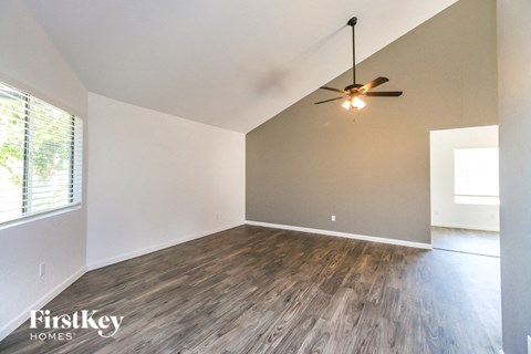 9991 E Victoria Lane 3 Beds Apartment for Rent