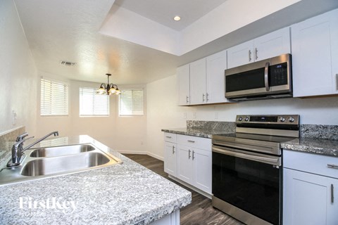 9991 E Victoria Lane 3 Beds Apartment for Rent