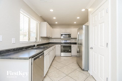 2477 W WRANGLER Way 3 Beds Apartment for Rent
