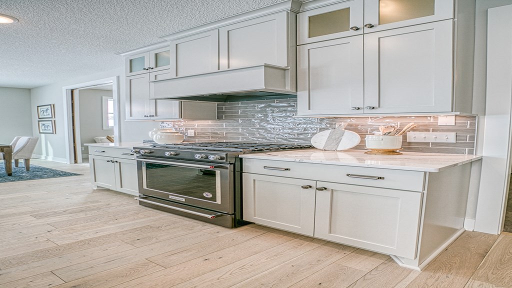 9733 8th St. N. 5 Beds House for Rent - Photo Gallery 2