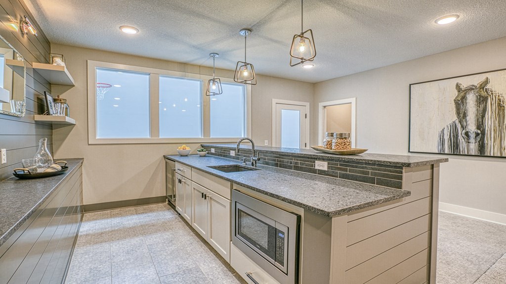 9733 8th St. N. 5 Beds House for Rent - Photo Gallery 24