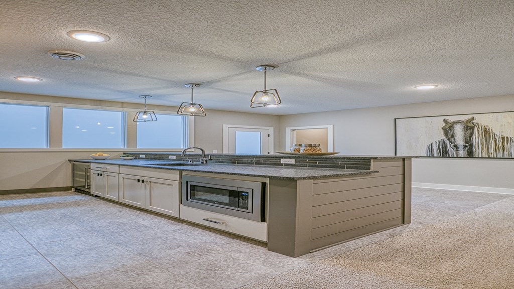 9733 8th St. N. 5 Beds House for Rent - Photo Gallery 22