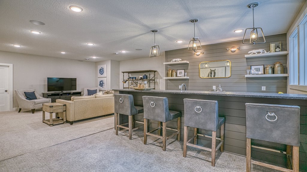 9733 8th St. N. 5 Beds House for Rent - Photo Gallery 9