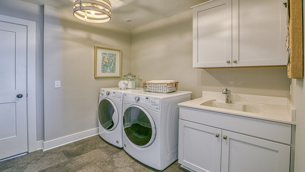 9733 8th St. N. 5 Beds House for Rent - Photo Gallery 180