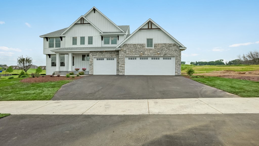 9733 8th St. N. 5 Beds House for Rent - Photo Gallery 14