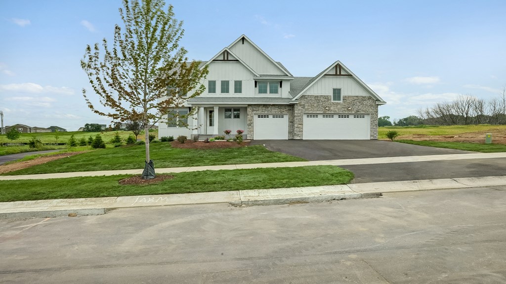 9733 8th St. N. 5 Beds House for Rent - Photo Gallery 201