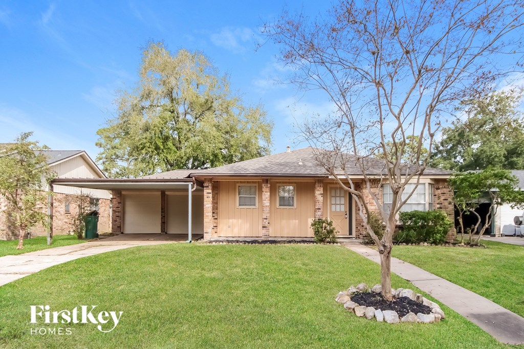 3804 Canterbury Dr 3 Beds House for Rent - Photo Gallery 1