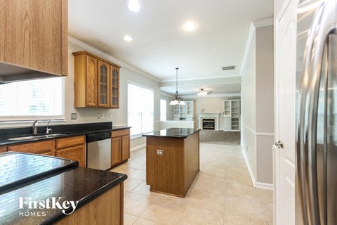 1795 Valleywood Drive Avon 4 Beds Apartment for Rent