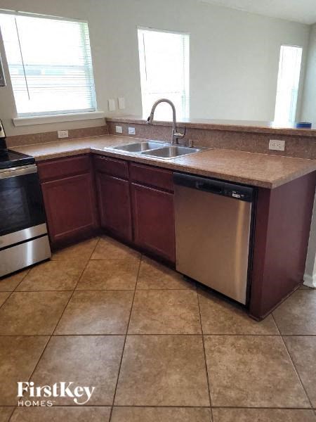 1255 BEDROCK DRIVE 4 Beds Apartment for Rent