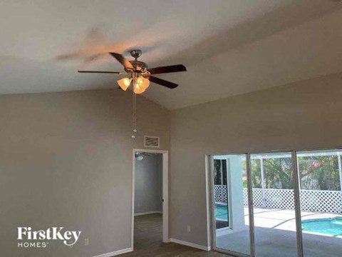 2215 NW 23Rd St 3 Beds Apartment for Rent