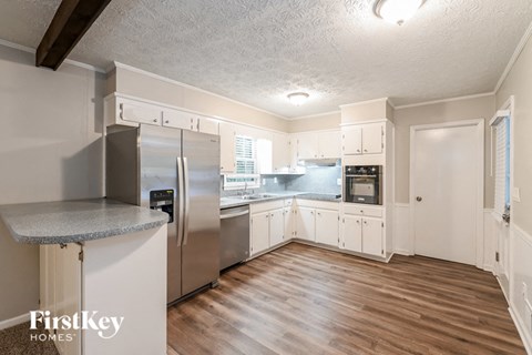 4353 Hale Place SW 3 Beds Apartment for Rent