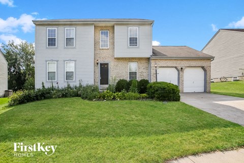 81 Roxbury Drive 4 Beds Apartment for Rent