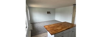 2 Bedrooms, 1 Bathroom