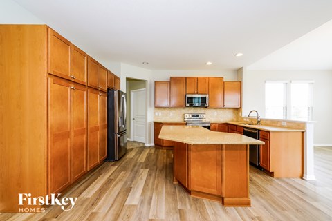 6492 W Riverside Road 5 Beds Apartment for Rent