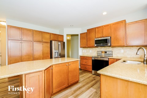 6492 W Riverside Road 5 Beds Apartment for Rent