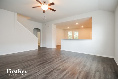 119 Lakeway Circle 3 Beds Apartment for Rent