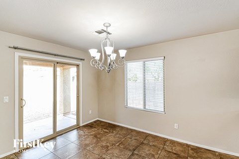 900 W Broadway Ave Lot 44 4 Beds Apartment for Rent
