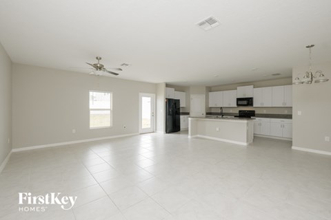 14617 SCOTTBURGH GLEN DRIVE 5 Beds Apartment for Rent
