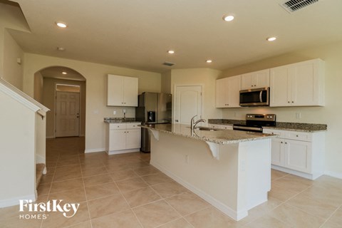4071 ALISSA LANE 5 Beds Apartment for Rent