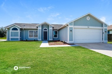 711 NW 17Th PL 3 Beds Apartment for Rent