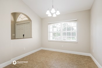 1018 Card St E, 3 Beds House for Rent - Photo Gallery 5