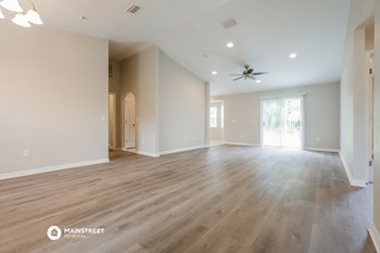 1586 Helvenston St 3 Beds House for Rent - Photo Gallery 5