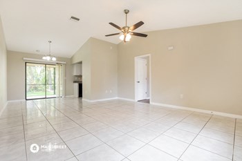 21044 BAFFIN 3 Beds House for Rent - Photo Gallery 3
