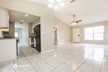 21044 BAFFIN 3 Beds House for Rent - Photo Gallery 4