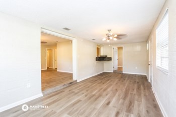 9406 GISBORNE DR 4 Beds House for Rent - Photo Gallery 3