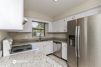 215 Bayhead Dr 3 Beds House for Rent - Photo Gallery 6