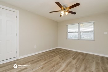 1702 DOUBLOON 3 Beds House for Rent - Photo Gallery 6