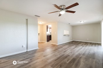 3221 SANDSPUR DR 3 Beds House for Rent - Photo Gallery 4