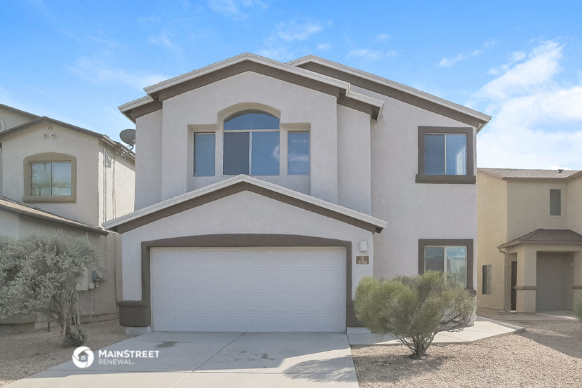 3782 E Felix Blvd