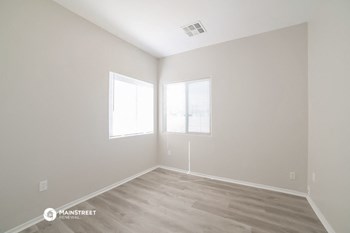 3782 E Felix Blvd 4 Beds House for Rent - Photo Gallery 11