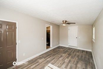 9412 NORFOLK BLVD 3 Beds House for Rent - Photo Gallery 3
