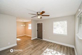 9412 NORFOLK BLVD 3 Beds House for Rent - Photo Gallery 4