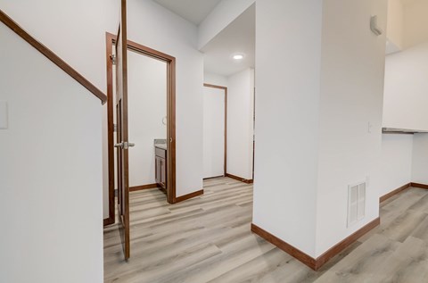 1921 Eastwood Way 3 Beds Apartment for Rent