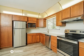 418 SW Belmont Cir 3 Beds House for Rent - Photo Gallery 6