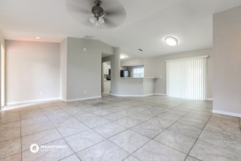 3302 SIKESTON 3 Beds House for Rent - Photo Gallery 3
