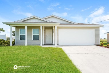 2043 N W 1ST ST 4 Beds Apartment for Rent