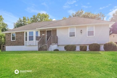11911 60 E Street 3 Beds Apartment for Rent